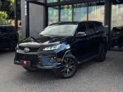 TOYOTA Hilux SW4 2.8 16V 4P GR-S 7 LUGARES 4X4 TURBO DIESEL AUTOM�TICO