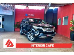 TOYOTA Hilux SW4 2.8 16V 4P GR-S 7 LUGARES 4X4 TURBO DIESEL AUTOM�TICO