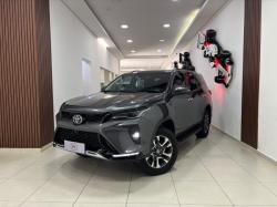 TOYOTA Hilux SW4 2.8 16V 4P SRX PLATINUM 4X4 7 LUGARES TURBO DIESEL AUTOM�TICO