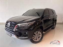TOYOTA Hilux SW4 