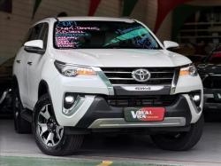 TOYOTA Hilux SW4 