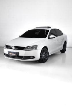 VOLKSWAGEN Jetta 2.0 4P FLEX COMFORTLINE TIPTRONIC AUTOMÁTICO