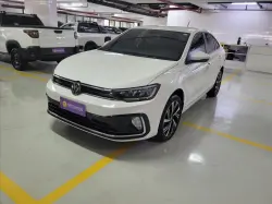 VOLKSWAGEN Virtus 1.0 4P 200 TSI FLEX HIGHLINE AUTOM�TICO