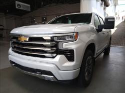 CHEVROLET Silverado 5.3 V8 1500 HIGH COUNTRY CABINE DUPLA 4X4 AUTOMTICO