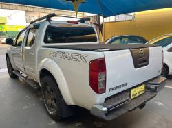 NISSAN Frontier 2.5 LE 4X4 TURBO DIESEL CABINE DUPLA