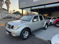 NISSAN Frontier 2.5 LE 4X4 TURBO DIESEL CABINE DUPLA