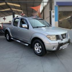 NISSAN Frontier 2.5 SEL 4X4 TURBO DIESEL CABINE DUPLA AUTOMTICO