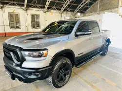 RAM 1500 5.7 V8 REBEL CABINE DUPLA 4X4 AUTOMTICO