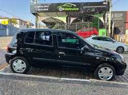 RENAULT Clio Hatch 1.0 16V 4P FLEX CAMPUS
