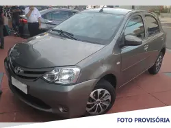 TOYOTA Etios Hatch 