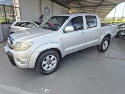 TOYOTA Hilux Caminhonete 2.5 16V 4X4 STD TURBO DIESEL CABINE DUPLA