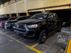 TOYOTA Hilux Caminhonete 2.8 16V 4P SR 4X4 DIESEL CABINE DUPLA AUTOMTICO