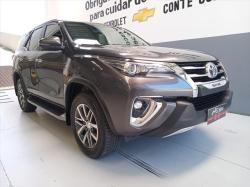 TOYOTA Hilux Caminhonete 2.8 16V SRX 4X4 DIESEL CABINE DUPLA AUTOMTICO