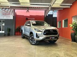 TOYOTA Hilux Caminhonete 2.8 16V SRX 4X4 TURBO DIESEL CABINE DUPLA AUTOMTICO