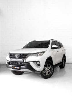 TOYOTA Hilux SW4 2.7 16V 4P FLEX SRV 7 LUGARES AUTOMTICO