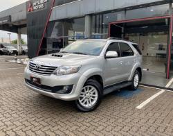 TOYOTA Hilux SW4 3.0 16V 4P SRV 4X4 TURBO DIESEL AUTOMTICO