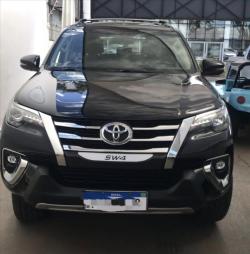 TOYOTA Hilux SW4 