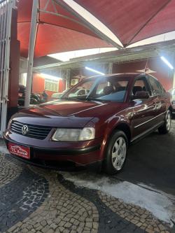 VOLKSWAGEN Passat 1.8 20V 4P TURBO