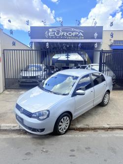 VOLKSWAGEN Polo Sedan 1.6 4P COMFORTLINE FLEX