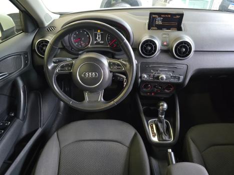 AUDI A1 1.4 16V 4P TFSI SPORTBACK ATRACTION S-TRONIC AUTOM�TICO, Foto 10