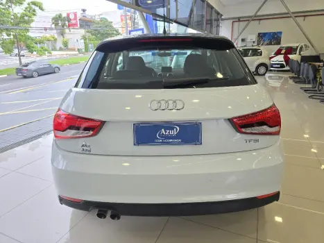 AUDI A1 1.4 16V 4P TFSI SPORTBACK ATRACTION S-TRONIC AUTOM�TICO, Foto 5