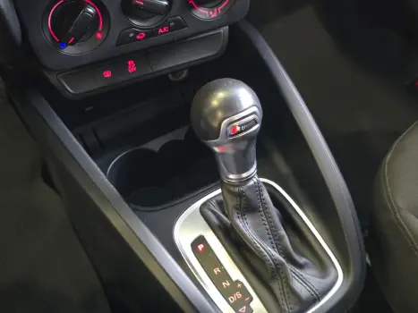 AUDI A1 1.4 16V 4P TFSI SPORTBACK ATRACTION S-TRONIC AUTOM�TICO, Foto 9