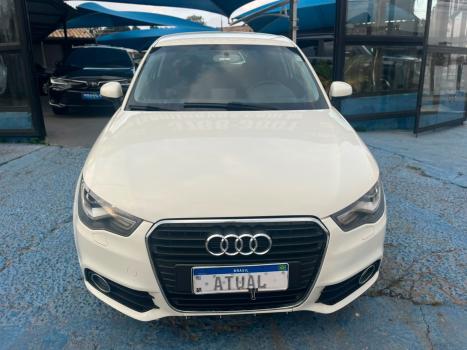 AUDI A1 1.4 16V TFSI ATRACTION S-TRONIC AUTOM�TICO, Foto 3