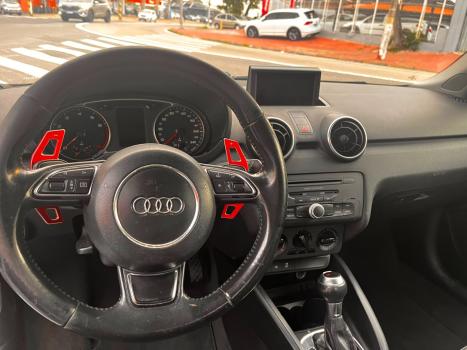 AUDI A1 1.4 16V TFSI ATRACTION S-TRONIC AUTOM�TICO, Foto 8