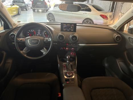 AUDI A3 1.4 16V 4P TFSI ATTRACTION S-TRONIC AUTOM�TICO, Foto 4