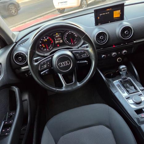 AUDI A3 1.4 16V 4P TFSI ATTRACTION S-TRONIC AUTOM�TICO, Foto 7