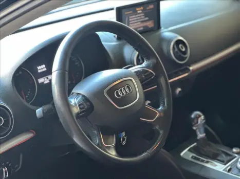 AUDI A3 Sedan 1.4 16V 4P TFSI S-TRONIC AUTOM�TICO, Foto 4