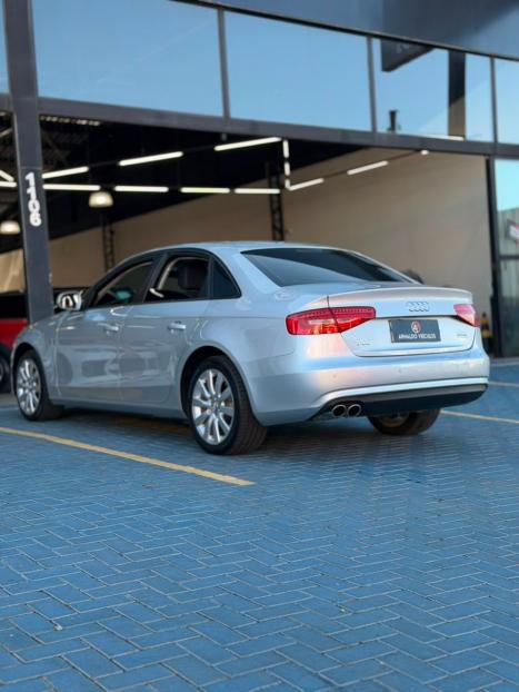 AUDI A4 1.8 4P TFSI AMABIENTE MULTITRONIC AUTOM�TICO, Foto 6