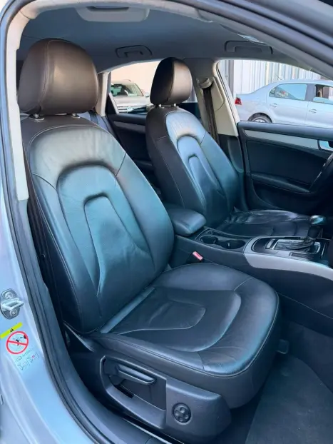 AUDI A4 1.8 4P TFSI AMABIENTE MULTITRONIC AUTOM�TICO, Foto 10