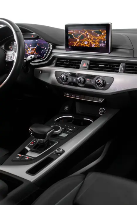 AUDI A4 2.0 16V 4P TFSI AMBIENTE MULTITRONIC AUTOM�TICO, Foto 7