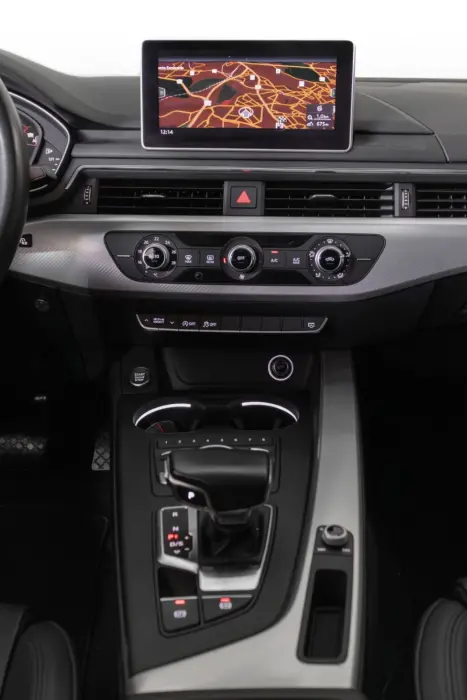 AUDI A4 2.0 16V 4P TFSI AMBIENTE MULTITRONIC AUTOM�TICO, Foto 8