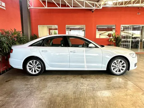 AUDI A6 2.0 4P TFSI AMBIENTE S-TRONIC AUTOM�TICO, Foto 18