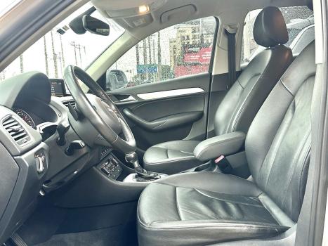 AUDI Q3 1.4 4P 35 TFSI BLACK S LINE S-TRONIC AUTOMTICO, Foto 2