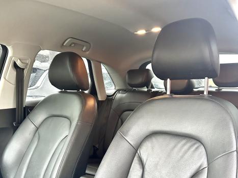 AUDI Q3 1.4 4P 35 TFSI BLACK S LINE S-TRONIC AUTOM�TICO, Foto 3