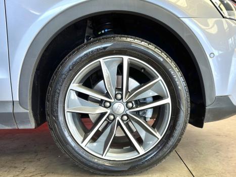 AUDI Q3 1.4 4P 35 TFSI BLACK S LINE S-TRONIC AUTOM�TICO, Foto 23