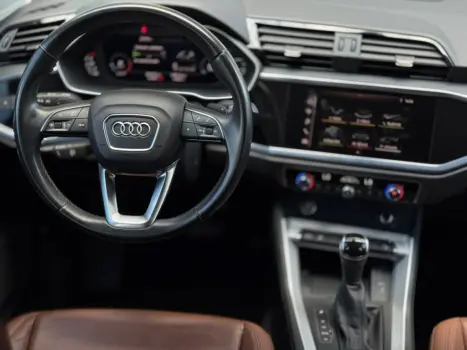 AUDI Q3 1.4 4P 35 TFSI BLACK S LINE S-TRONIC AUTOM�TICO, Foto 19
