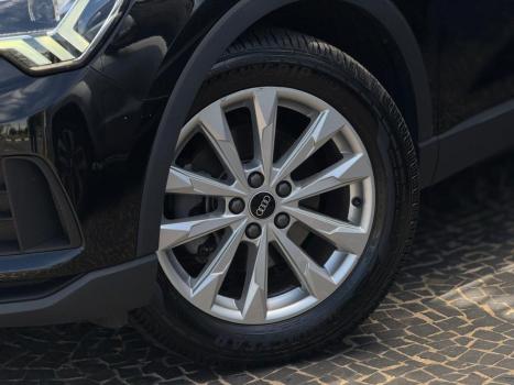 AUDI Q3 1.4 4P 35 TFSI BLACK S LINE S-TRONIC AUTOM�TICO, Foto 4