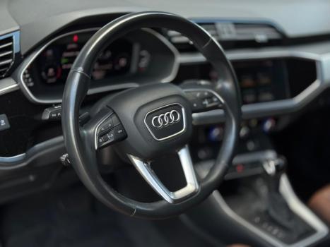AUDI Q3 1.4 4P 35 TFSI BLACK S LINE S-TRONIC AUTOM�TICO, Foto 12