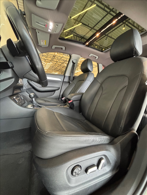 AUDI Q3 1.4 4P FLEX TFSI AMBIENTE S-TRONIC AUTOMTICO, Foto 8