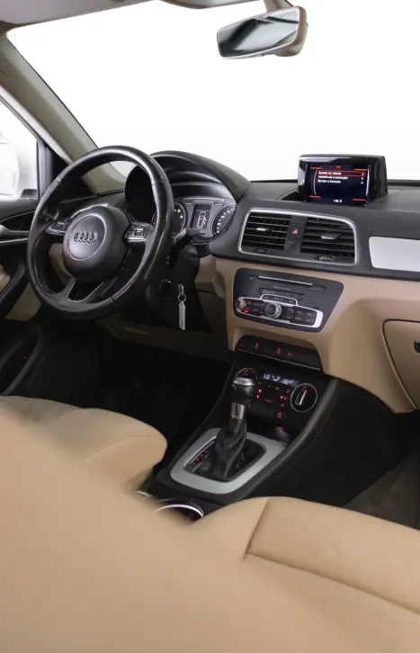 AUDI Q3 1.4 4P FLEX TFSI S-TRONIC AUTOM�TICO, Foto 9