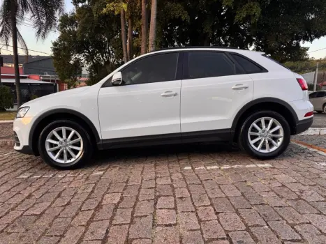 AUDI Q3 1.4 4P FLEX TFSI AMBITION S-TRONIC AUTOM�TICO, Foto 4