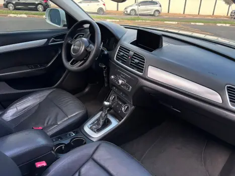 AUDI Q3 1.4 4P FLEX TFSI S-TRONIC AUTOM�TICO, Foto 9