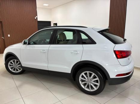 AUDI Q3 1.4 4P FLEX TFSI AMBIENTE S-TRONIC AUTOM�TICO, Foto 6