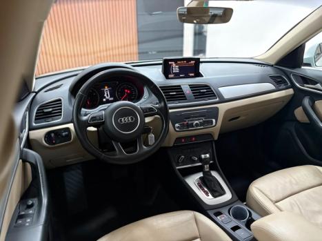 AUDI Q3 1.4 4P FLEX TFSI AMBIENTE S-TRONIC AUTOM�TICO, Foto 7