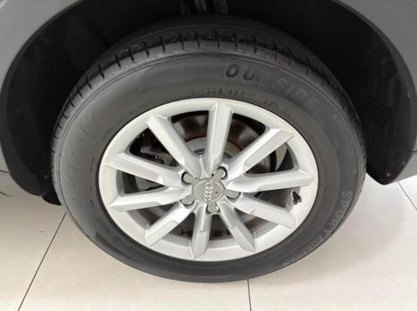 AUDI Q3 1.4 4P FLEX TFSI AMBIENTE S-TRONIC AUTOM�TICO, Foto 10