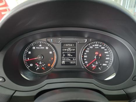 AUDI Q3 1.4 4P TFSI AMBIENTE S-TRONIC AUTOM�TICO, Foto 12